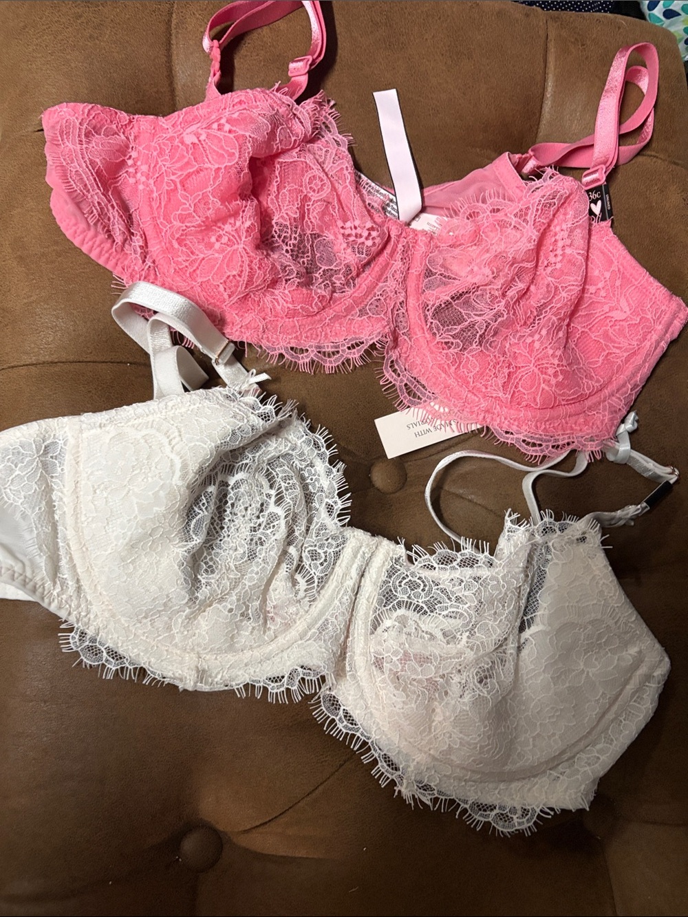Pink Lace Underwire Bra - Women's Intimates